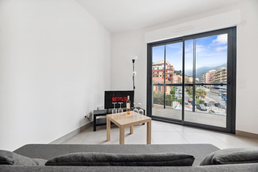 Le Cap Riviera - Centre- Parking Prive - Climatisation Apartment Ментона Екстериор снимка